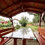 Levendula Casa de Férias Berekfürdő